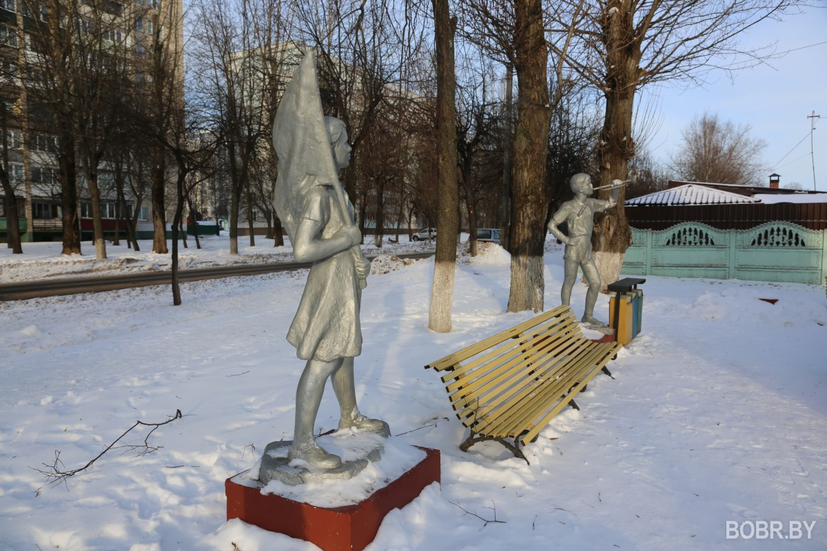 Советская скульптура в Бобруйске
