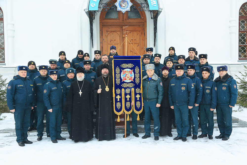 16 января 2024 года в храме великомученика Георгия Победоносца г. Бобруйска Преосвященнейший Серафим