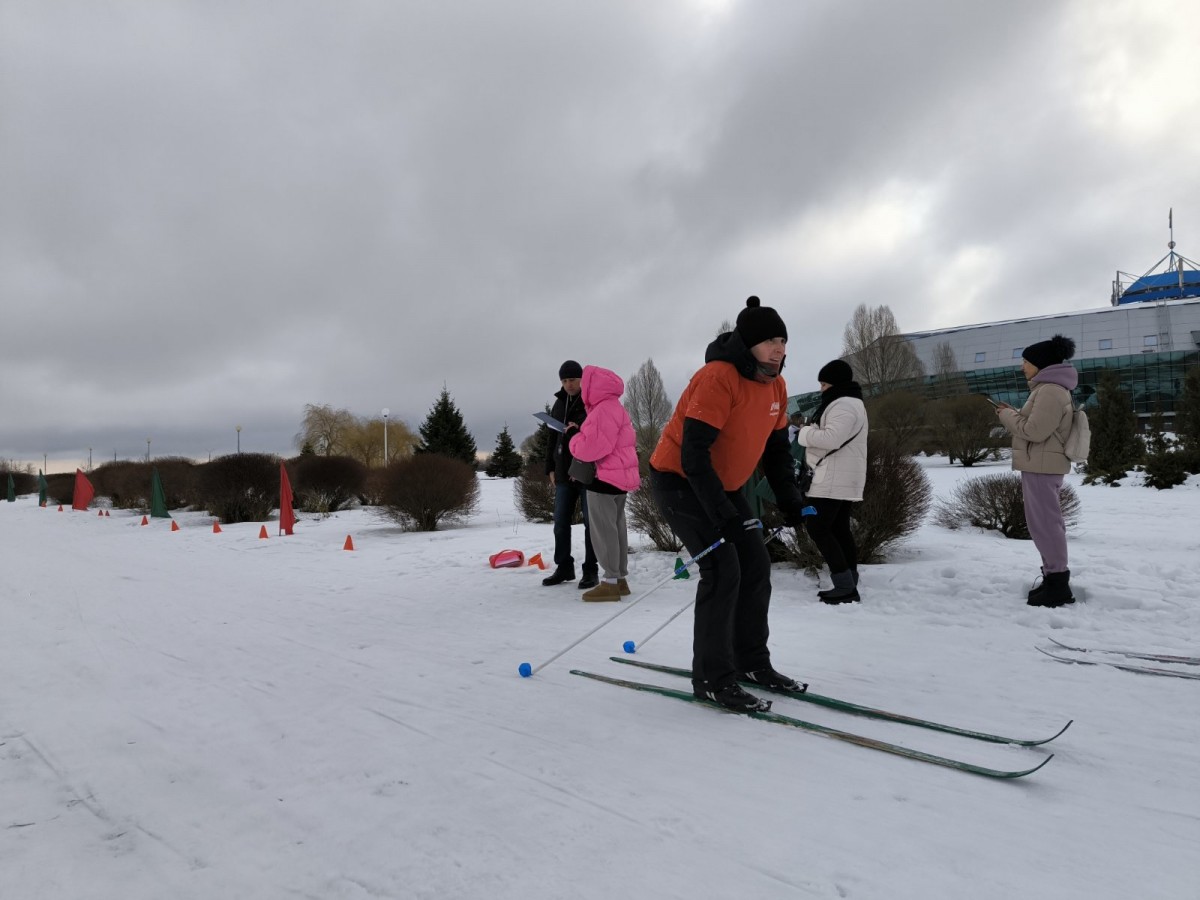 Работники Красного пищевика приняли участие в Бобруйской лыжне-2024