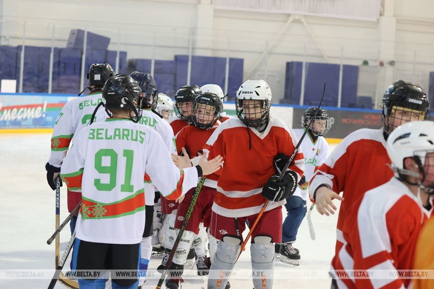 Республиканские соревнования среди детей и подростков по хоккею 