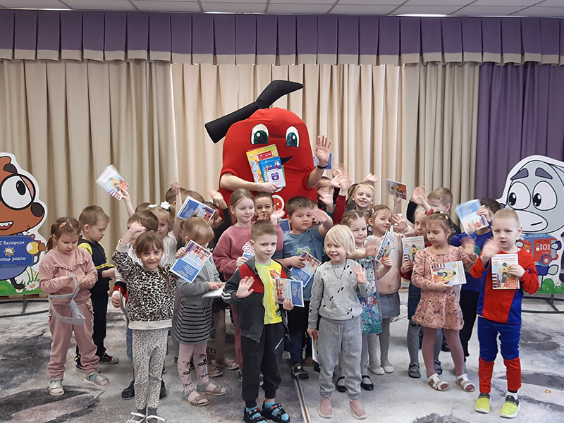 В новейшем  детском саду № 86 Бобруйска прошла встреча спасателей  с детьми.