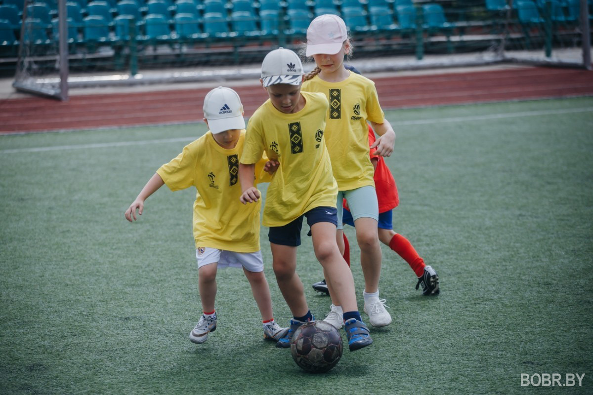 Семейный фестиваль «Папа, мама, я – футбольная семья» прошел в Бобруйске
