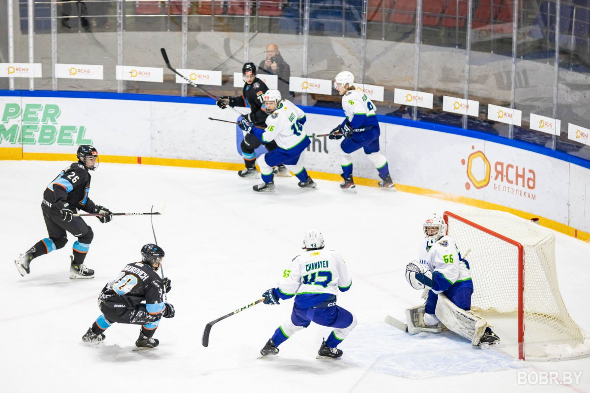 «Динамо-Шинник» (Бобруйск) – «Капитан» (Ступино) – 5:2 (3:0, 1:2, 1:0)