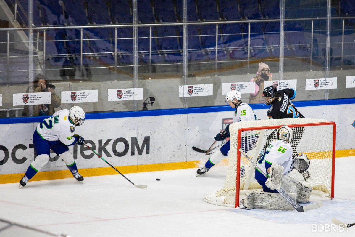 «Динамо-Шинник» (Бобруйск) – «Капитан» (Ступино) – 5:2 (3:0, 1:2, 1:0)