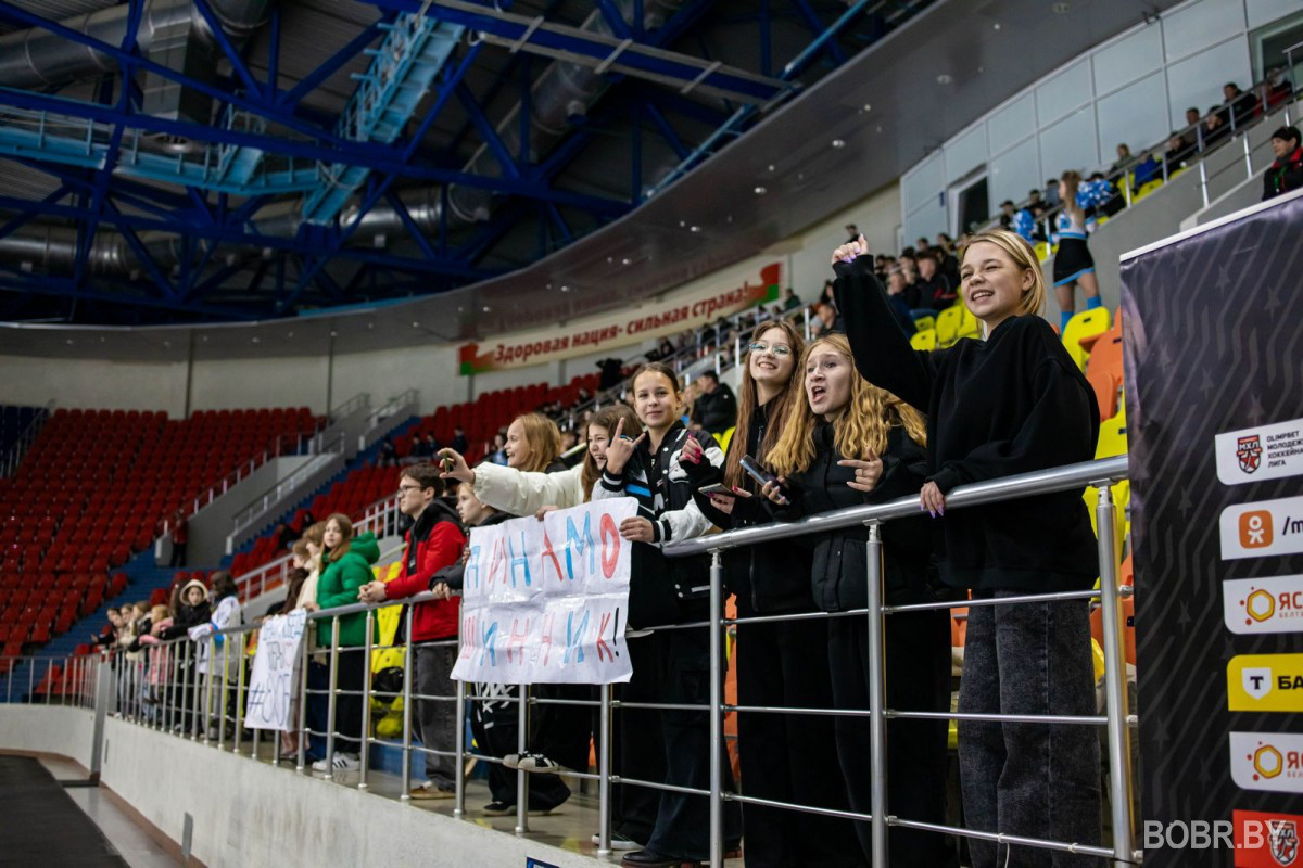 «Динамо-Шинник» (Бобруйск) – «Капитан» (Ступино) – 5:2 (3:0, 1:2, 1:0)