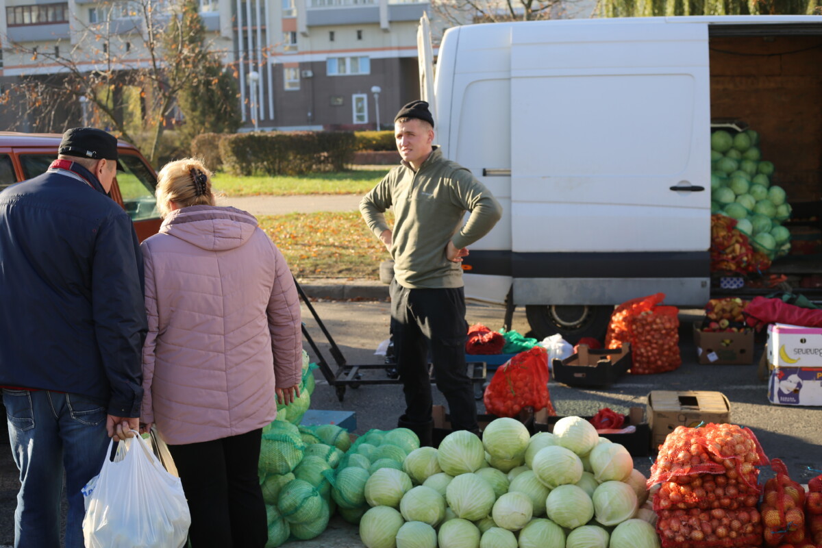 Продукцию на любой вкус и кошелек мог найти всякий желающий.