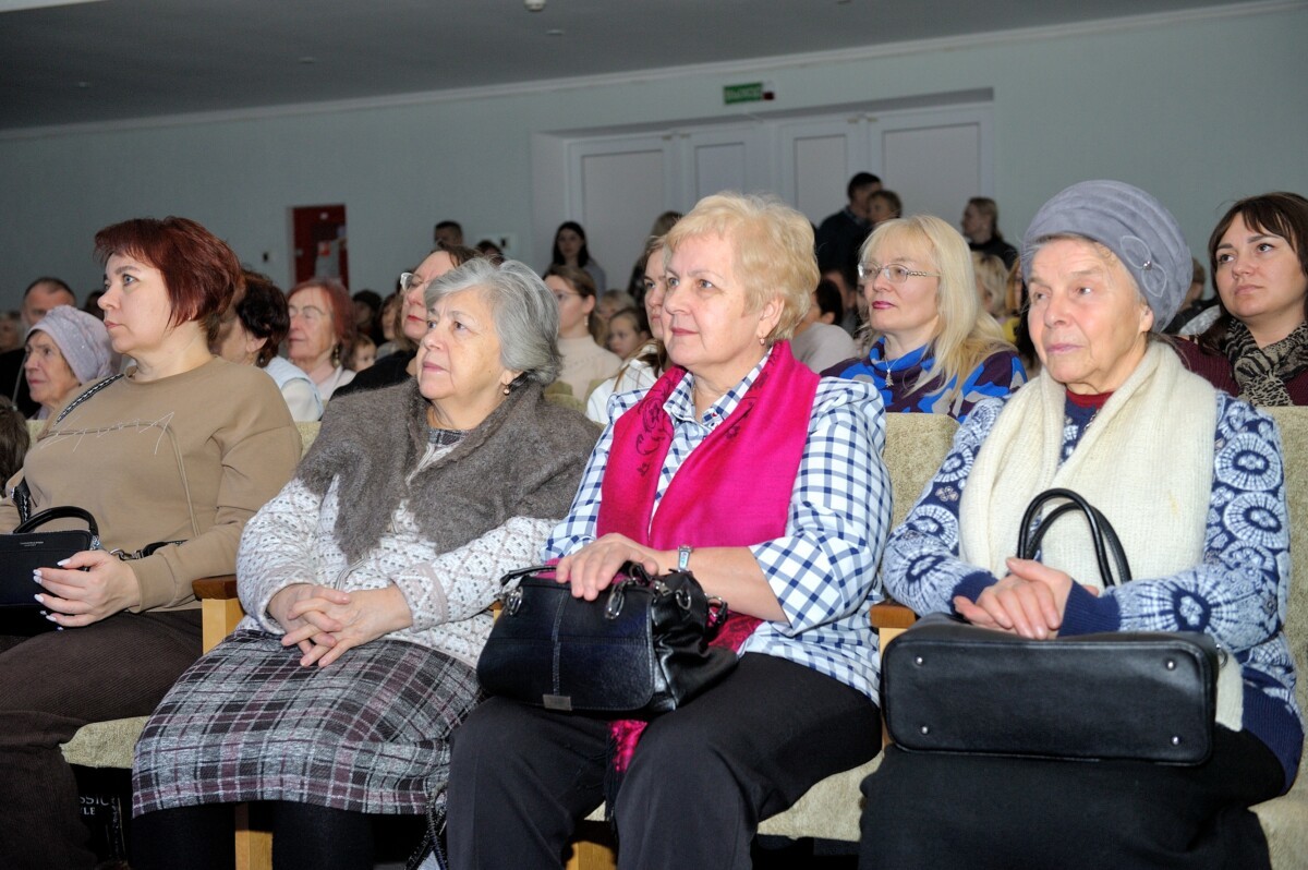 В мероприятии, организатором которого выступил Свято-Георгиевский храм города на Березине, приняли участие церковные и творческие коллективы Бобруйщины.