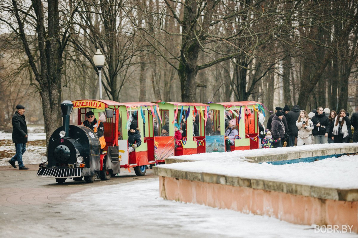 масленица в городском парке
