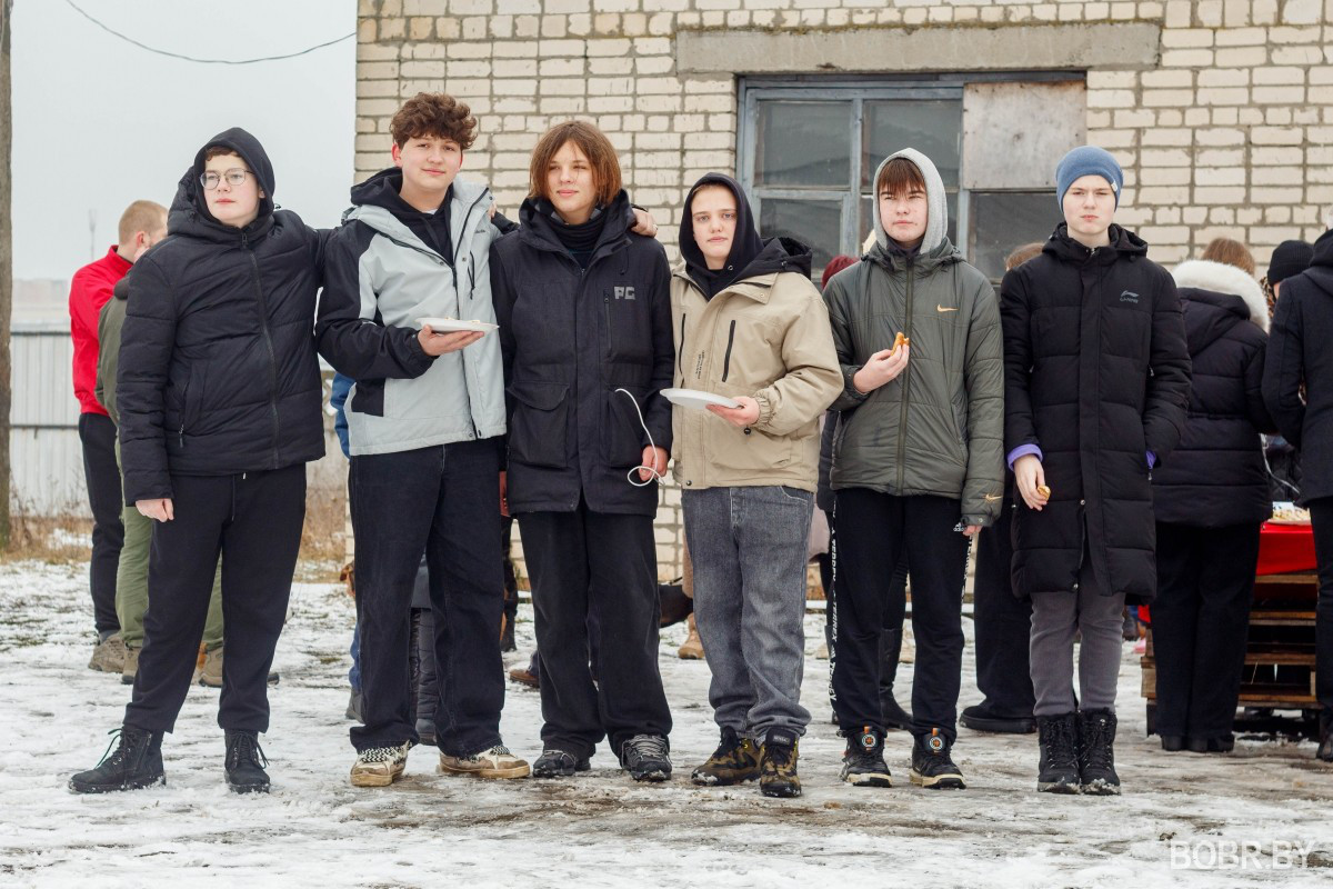 Благотворительная ярмарка блинов в приюте 