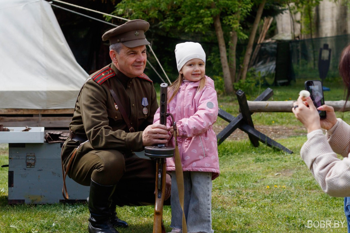 Выставка клуба военно-исторической реконструкции 