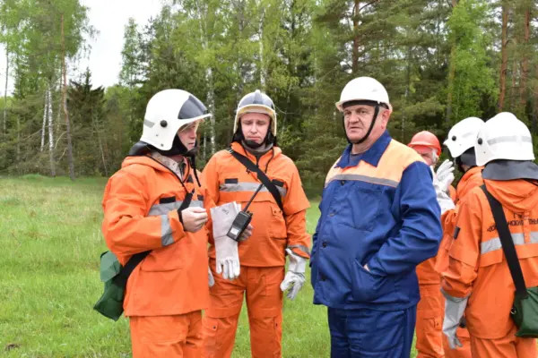 Совместные тактико-специальные учения работников лесхоза и огнеборцев прошли в Бобруйском районе Совместные тактико-специальные учения работников лесхоза и огнеборцев прошли в Бобруйском районе