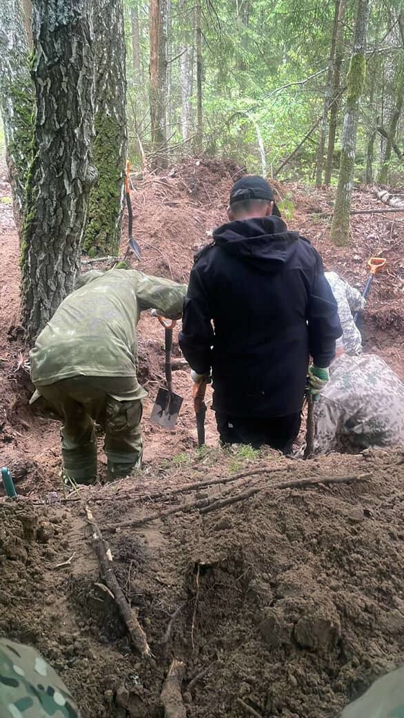 В Осиповичском районе стартовала масштабная поисковая экспедиция «Бобруйский котел» В Осиповичском районе стартовала масштабная поисковая экспедиция «Бобруйский котел»