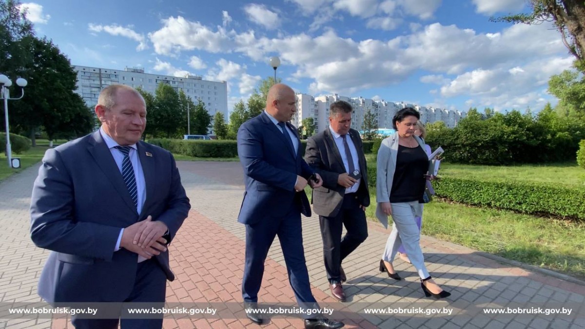 Готовность Бобруйска к празднованию масштабных мероприятий: на контроле у главы города