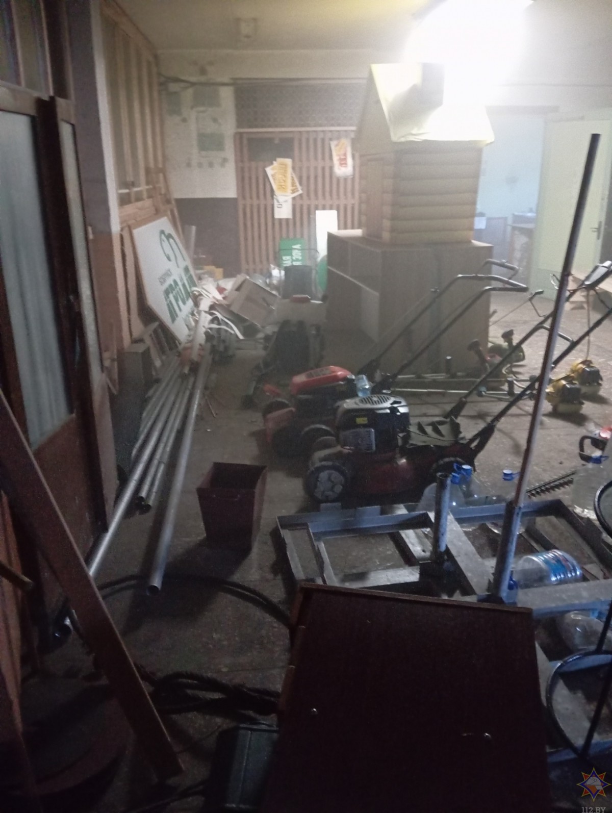 Спасатели ликвидировали пожар на предприятии в Бобруйске: эвакуированы три работника