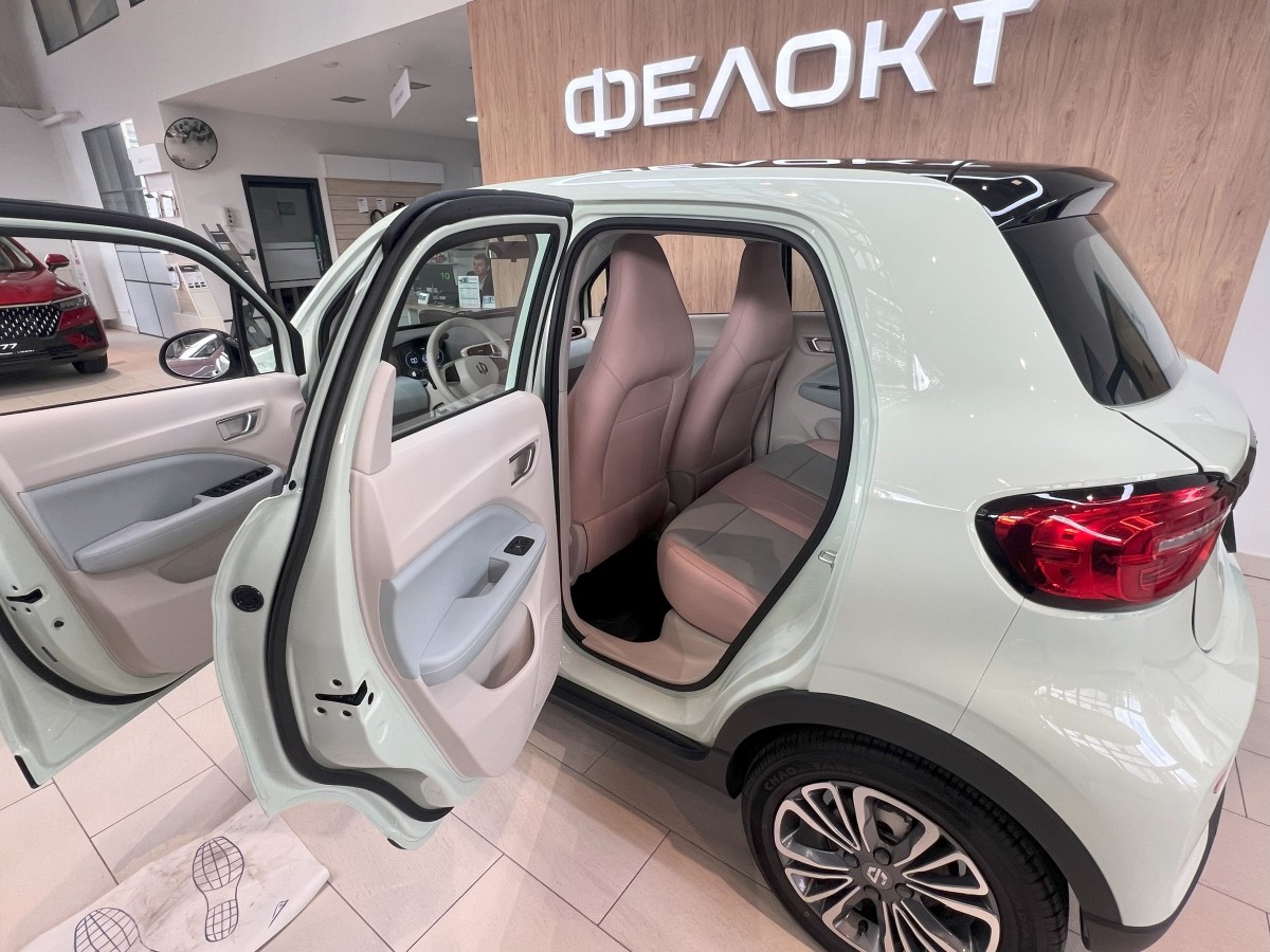 Такого еще не было. В Беларусь привезли ситикар Leapmotor T03 за 41 880 рублей