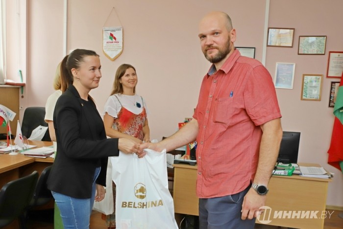 Канцтовары с заботой: «Белшина» поддержала семьи работников