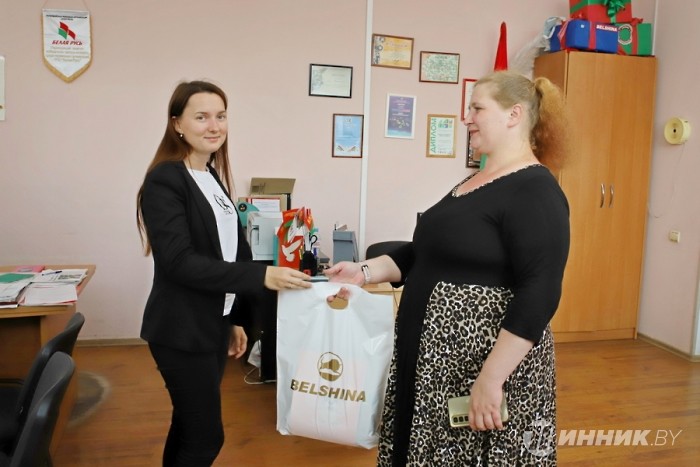 Канцтовары с заботой: «Белшина» поддержала семьи работников