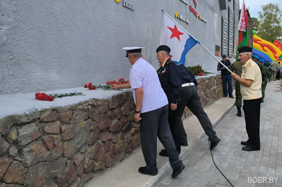 В Кисилевичах отпраздновали День танкиста