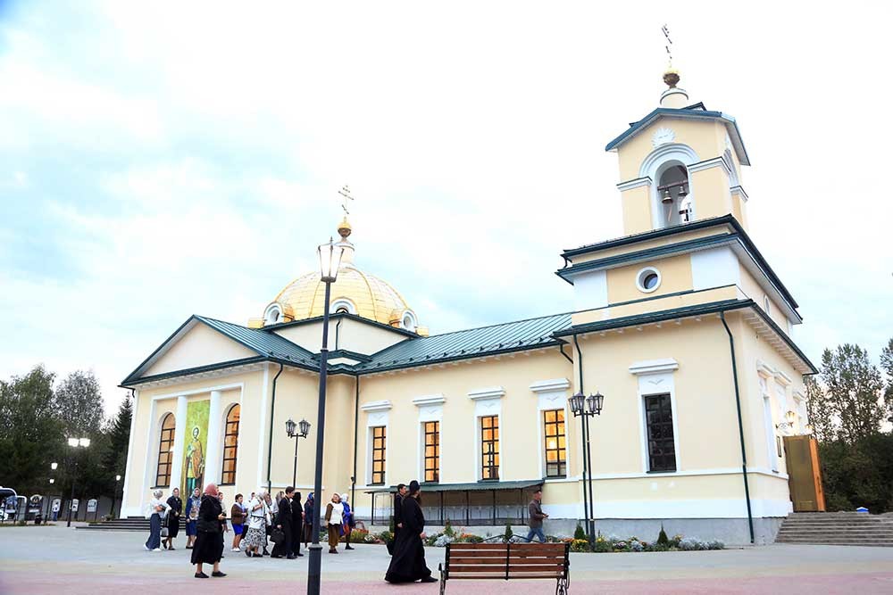 Бобруйскую епархию посетила делегация из города-побратима Тольятти во главе с епископом Тольяттинским и Жигулевским Нестором