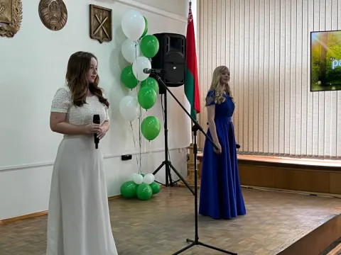 На предприятии «ФанДОК» чествовали лучших работников леса