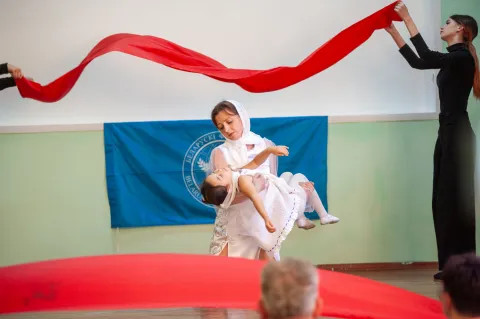 В Ленинском районе Бобруйска прошел фестиваль талантов «Большая перемена»