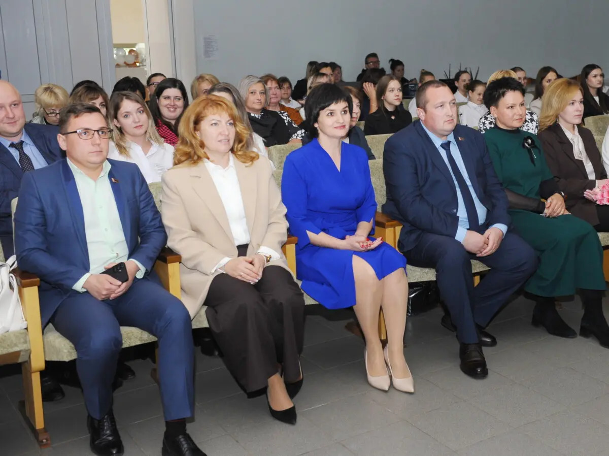 Педагагічныя работнікi Бабруйскага раёна адзначылі прафесійнае свята Педагагічныя работнікi Бабруйскага раёна адзначылі прафесійнае свята