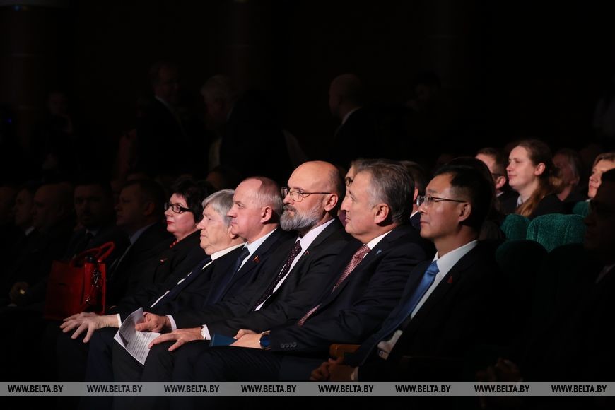 Беларусь отметила 80-летие ООН новой маркой, отпечатанной в Бобруйске Беларусь отметила 80-летие ООН новой маркой, отпечатанной в Бобруйске