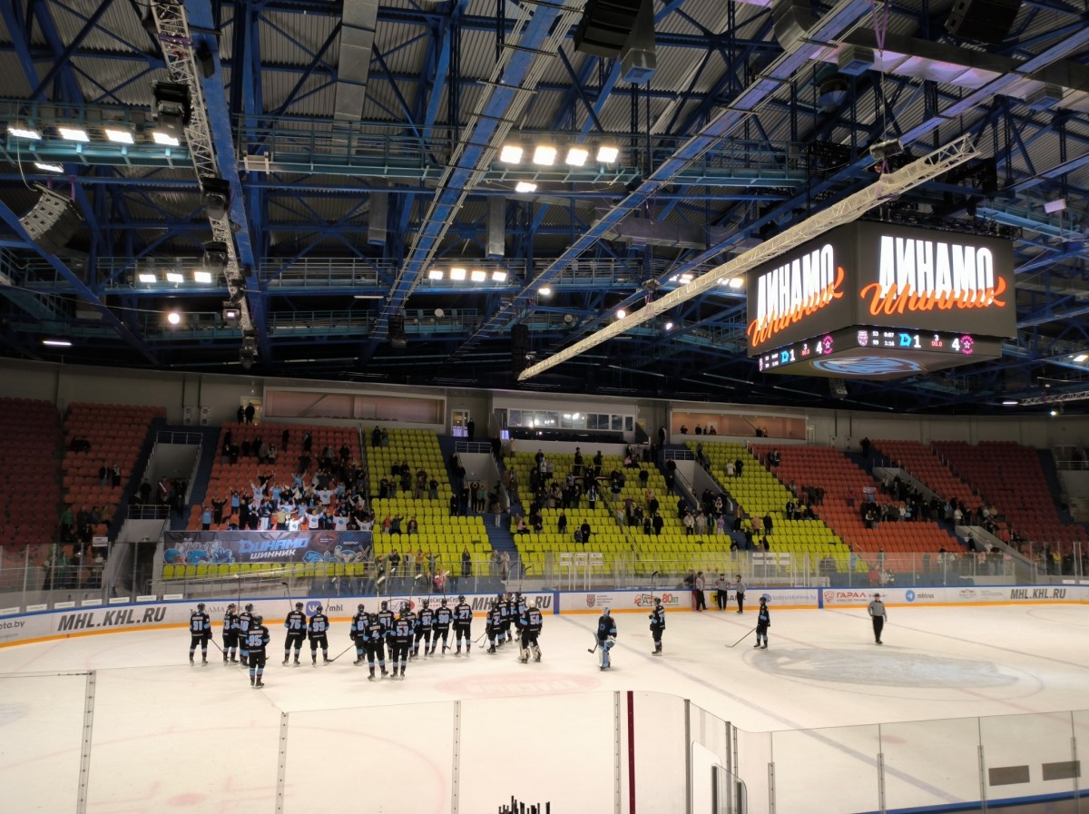 На «Бобруйск-Арене» прошёл ретро-матч