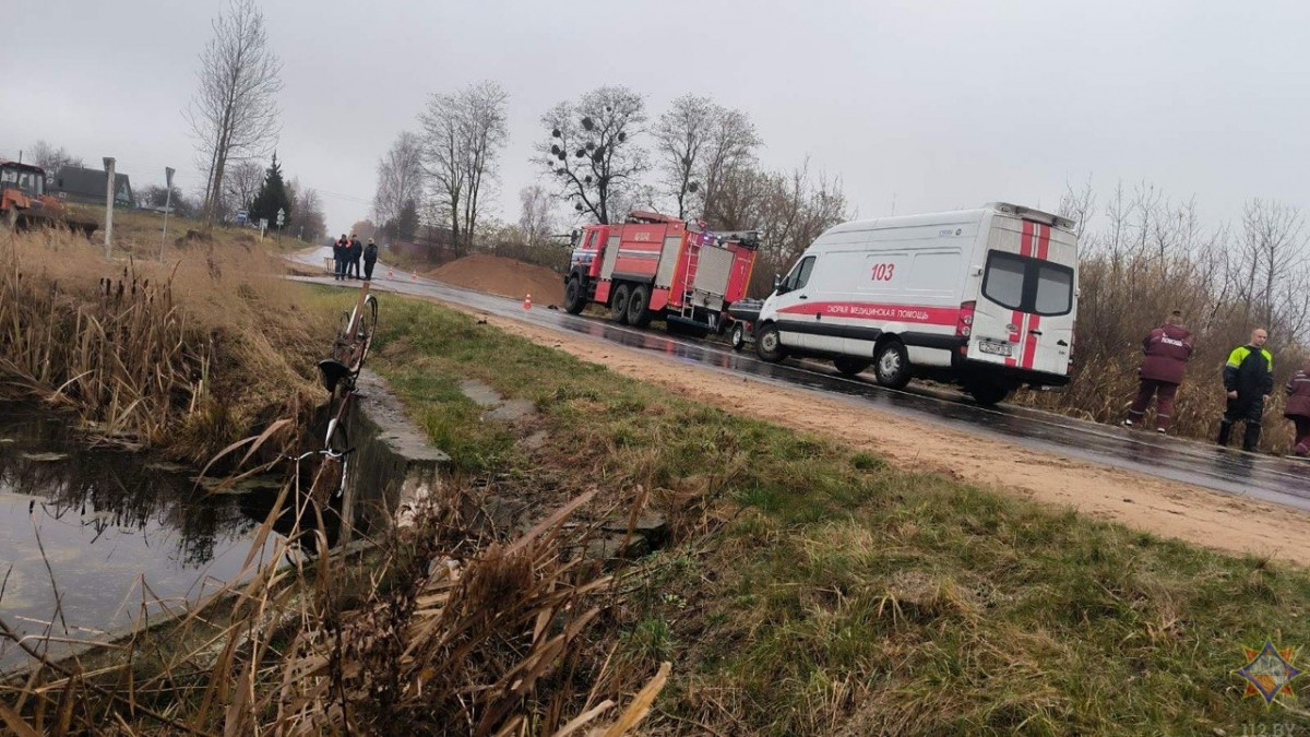В Могилевской области пенсионер упал с велосипедом в реку и утонул В Могилевской области пенсионер упал с велосипедом в реку и утонул