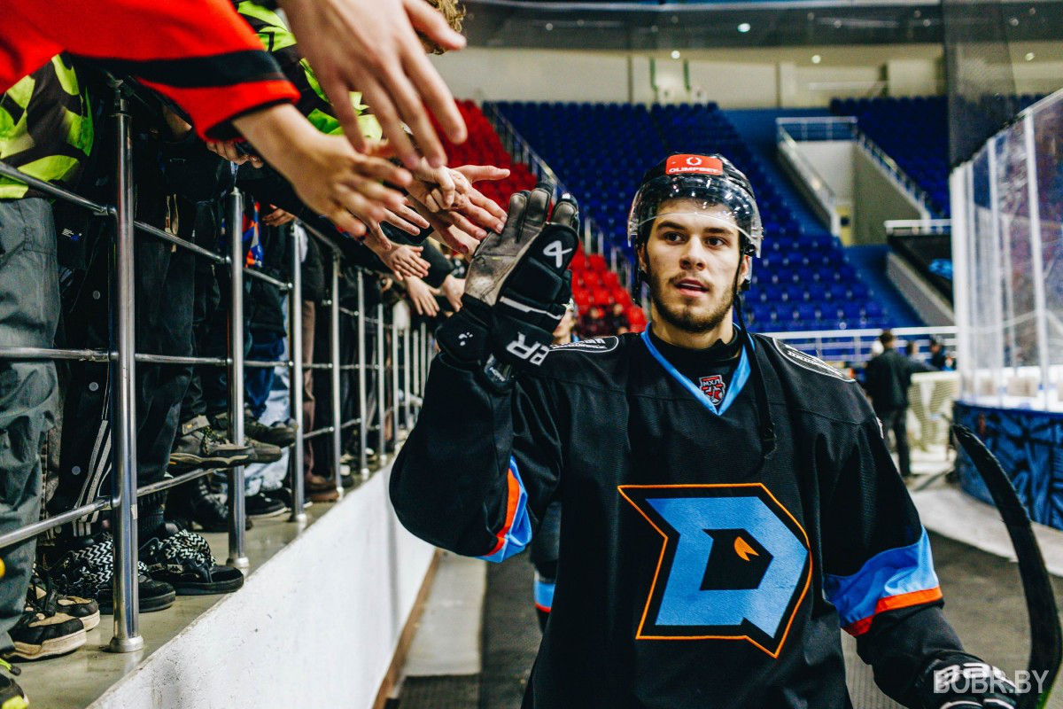 «Динамо-Шинник» всухую разбил «Красную Машину» «Динамо-Шинник» всухую разбил «Красную Машину»