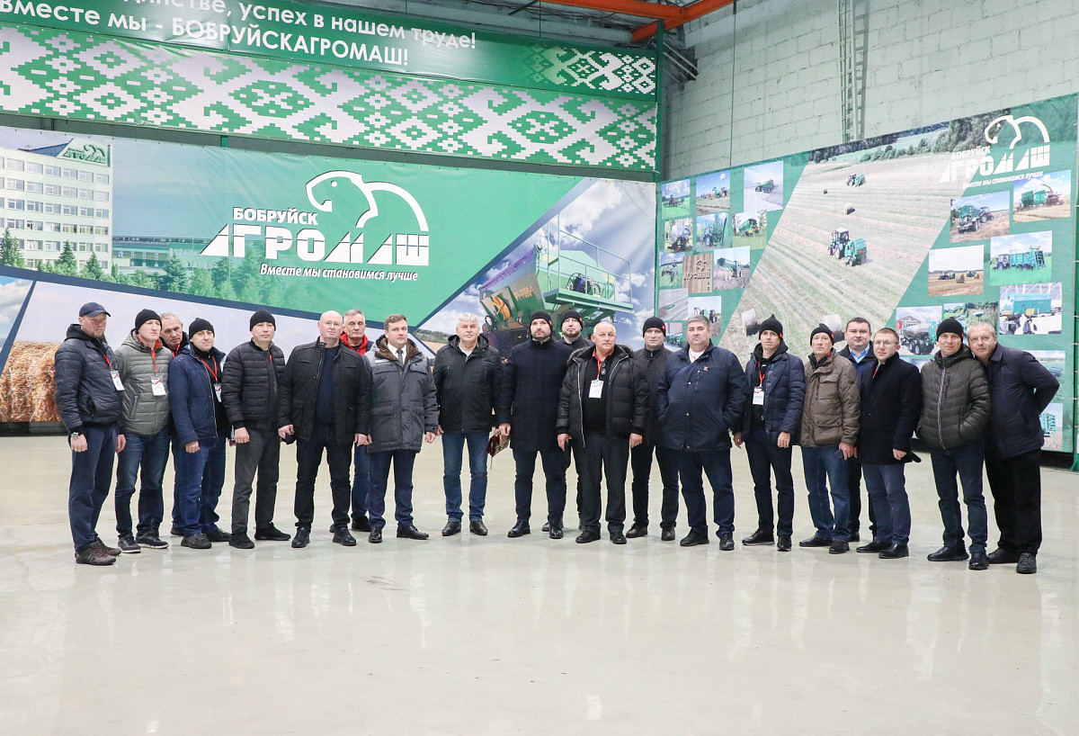 Делегация Омской области посетили «Бобруйскагромаш» Делегация Омской области посетили «Бобруйскагромаш»