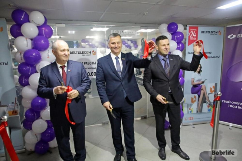 С размахом и почётными гостями: как проходило открытие BeltelecomShop в Бобруйске