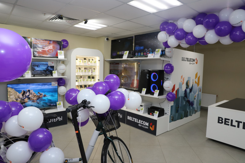 С размахом и почётными гостями: как проходило открытие BeltelecomShop в Бобруйске