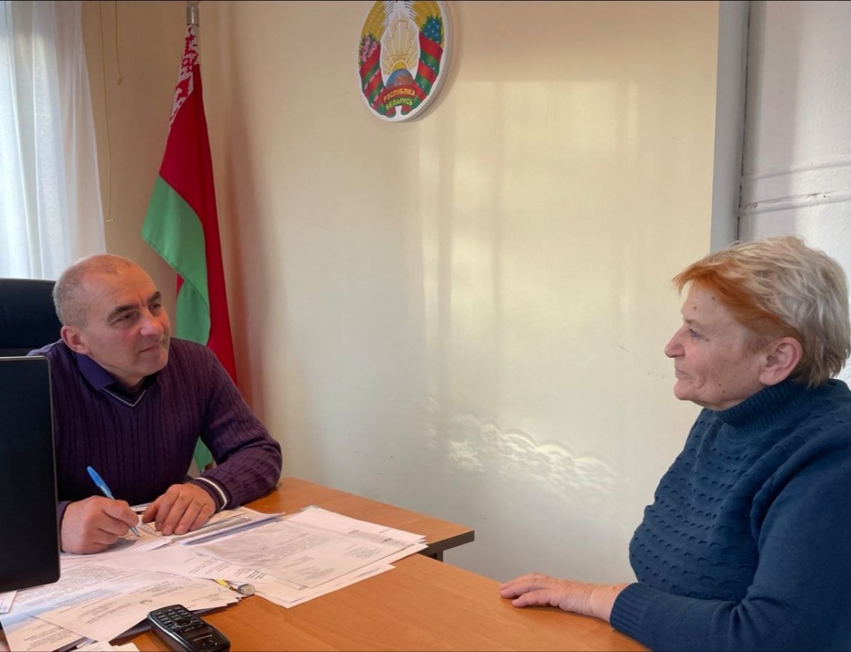 На Бобруйщине прошел единый день приема граждан и юридических лиц депутатами всех уровней На Бобруйщине прошел единый день приема граждан и юридических лиц депутатами всех уровней