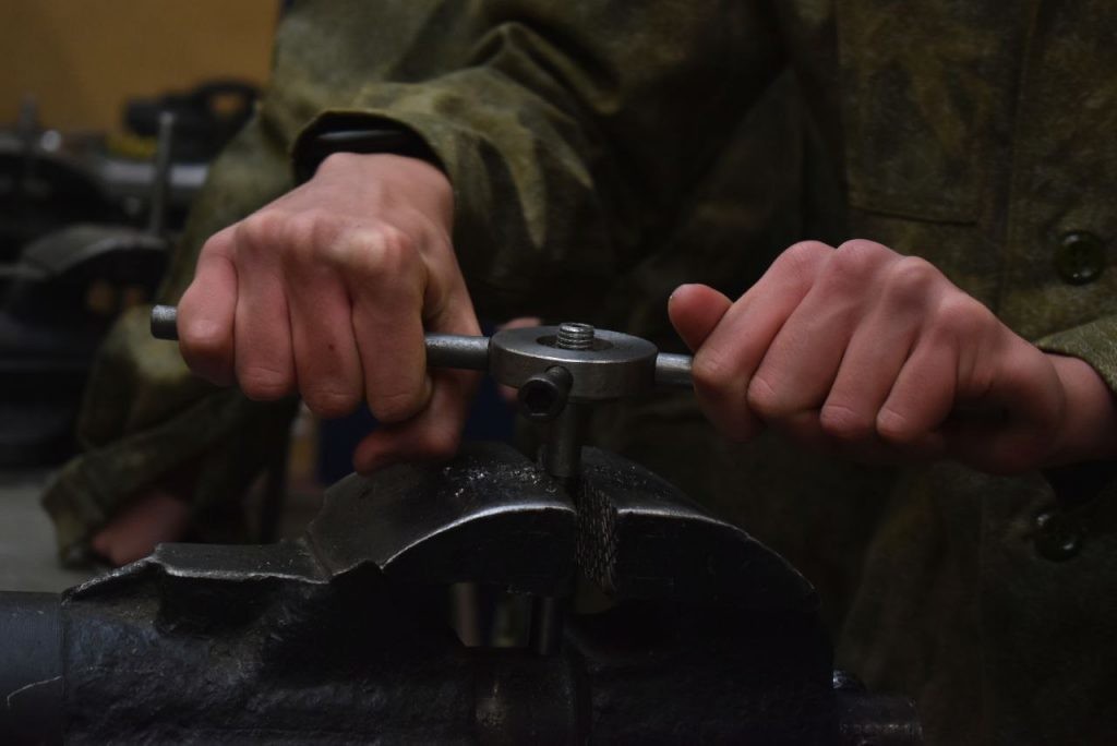 В Бобруйске прошел конкурс «Слесарями славится семья — 2025»