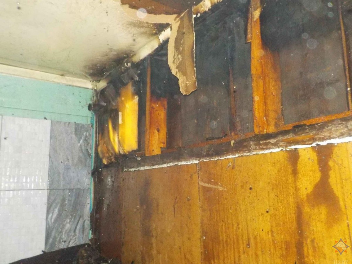 Пожар на улице Гастелло в Бобруйске: семья эвакуирована, ребенок доставлен в больницу Пожар на улице Гастелло в Бобруйске: семья эвакуирована, ребенок доставлен в больницу