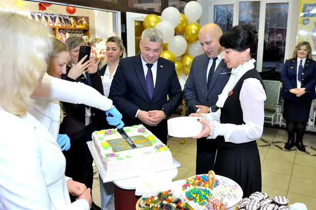 Торжественное открытие нового магазина «Красного пищевика» Торжественное открытие нового магазина «Красного пищевика»