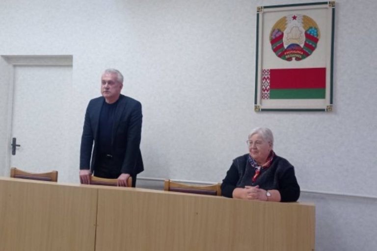 Председатель профсоюза обсудил с сотрудниками «Каменки» условия труда и безопасность Председатель профсоюза обсудил с сотрудниками «Каменки» условия труда и безопасность