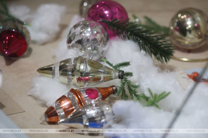 Бобруйчанка Галина Жук представила на выставке в Могилеве свои раритетные елочные игрушки