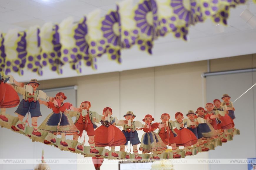 Бобруйчанка Галина Жук представила на выставке в Могилеве свои раритетные елочные игрушки