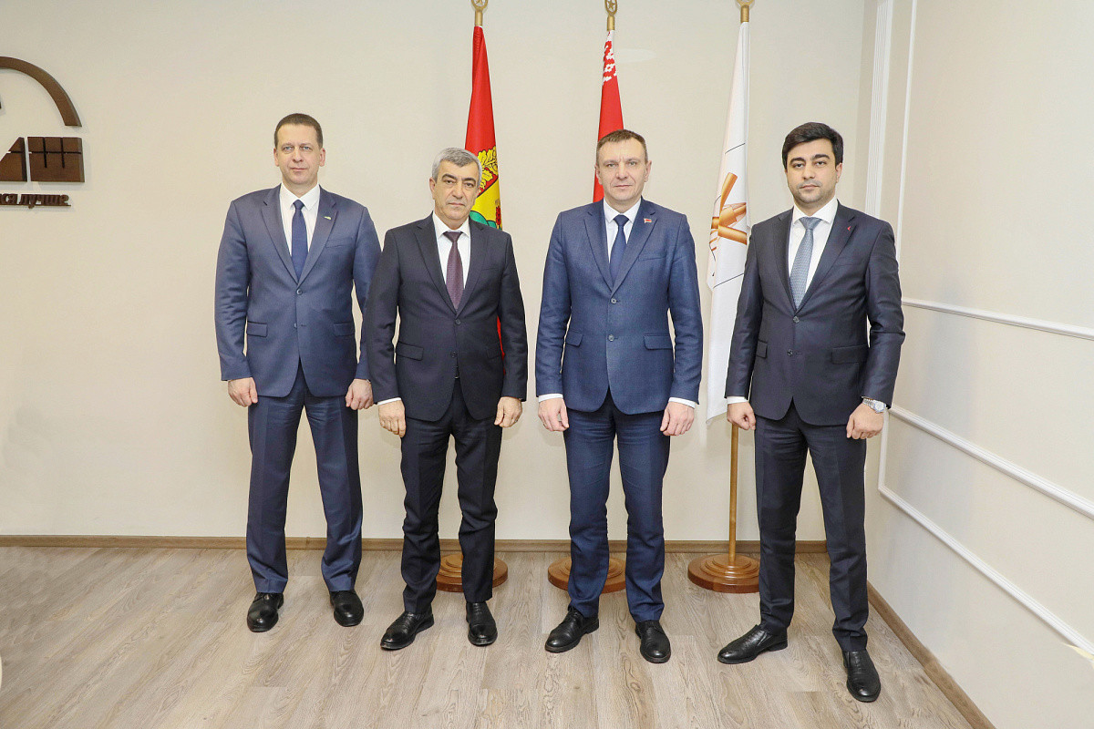 «Бобруйскагромаш» выходит на рынок Азербайджана «Бобруйскагромаш» выходит на рынок Азербайджана