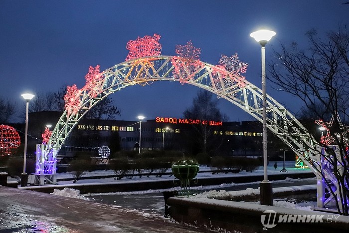 &laquo;Белшина&raquo; украсила Бобруйск: елки, фотозоны и аллея тысячи огней