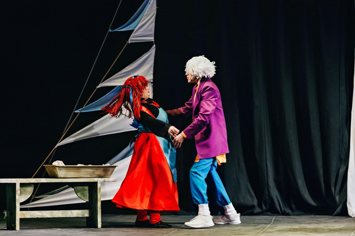 Новогоднее волшебство пришло в Бобруйск: в театре состоялась премьера сказки &laquo;Морозко&raquo;