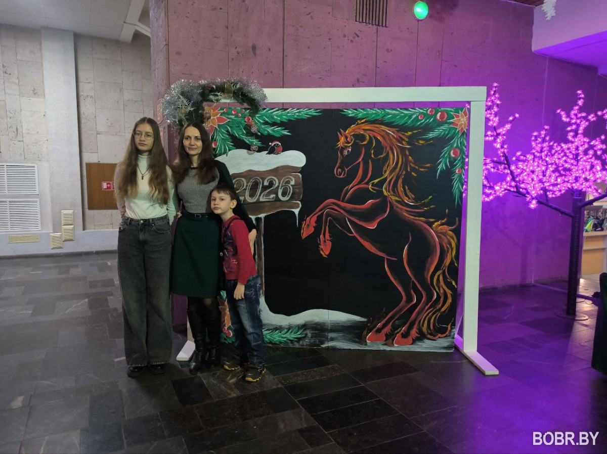 Выставка работ Краски Рождества