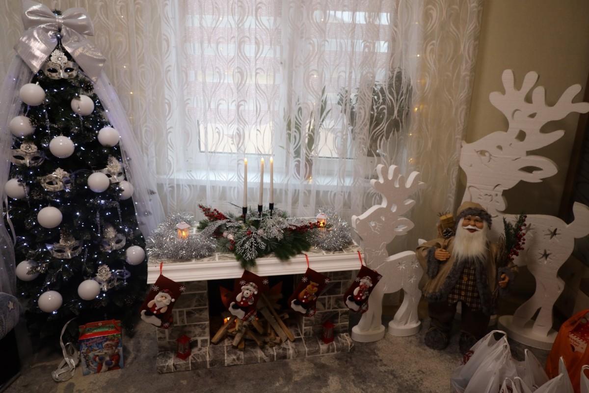 &laquo;Красный пищевик&raquo; привез подарки и радость в дом семейного типа