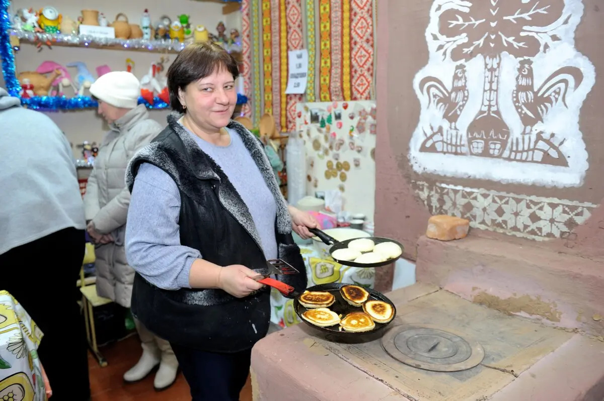 В Бобруйском районе открылась усадьба Деда Мороза