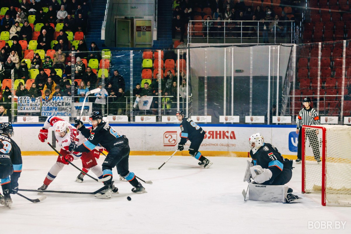 матч Динамо-Шинник - Локо