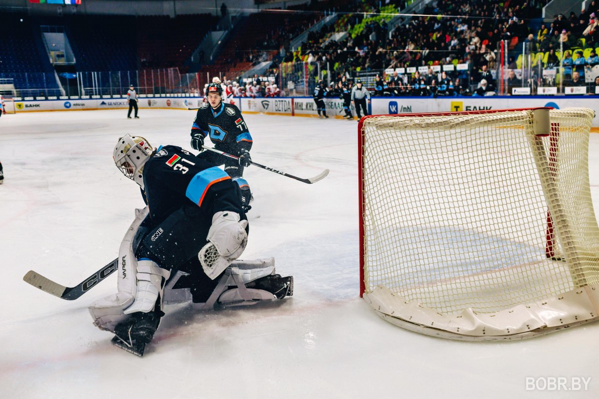бобруйчане уступили в домашнем поединке МХЛ со счетом 1:5 бобруйчане уступили в домашнем поединке МХЛ со счетом 1:5