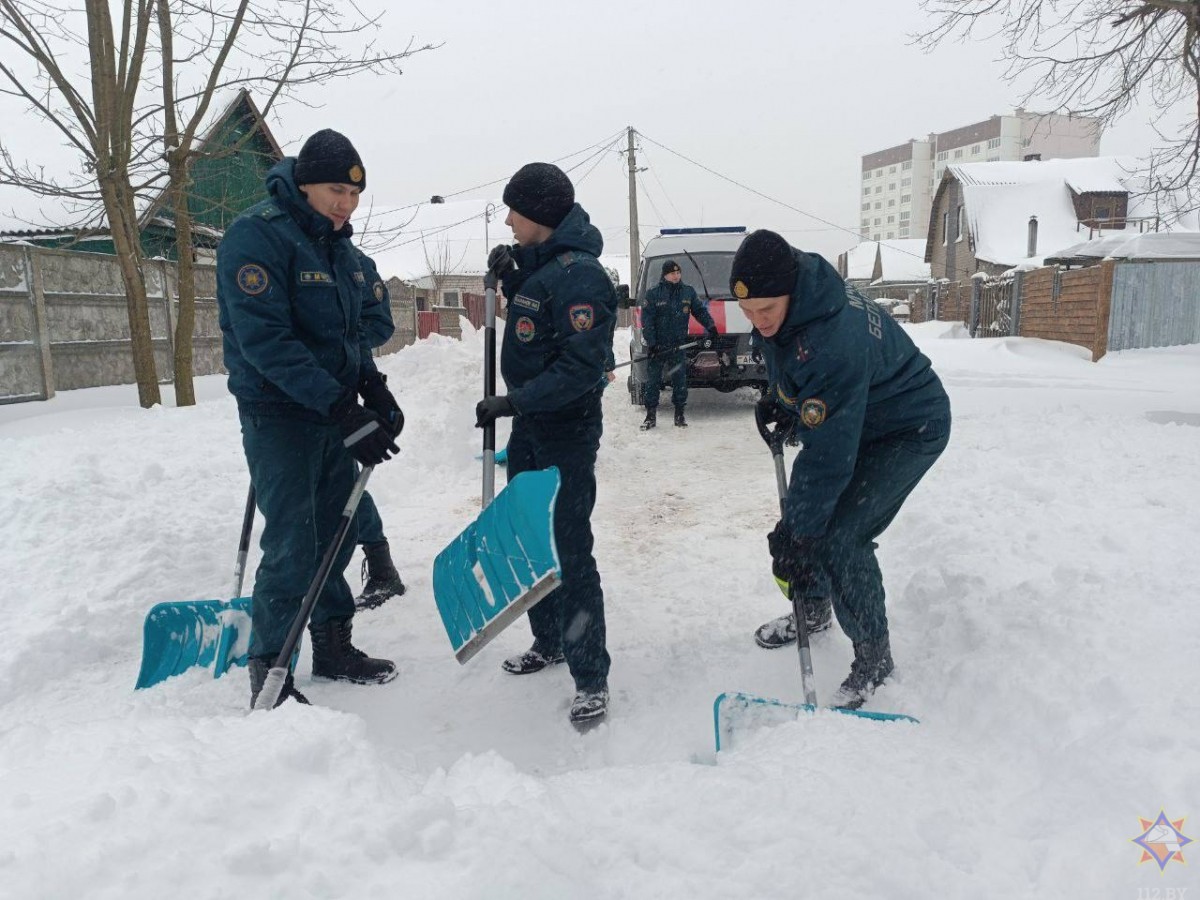 Спасатели освободили санаторий &laquo;Радуга&raquo; от снега