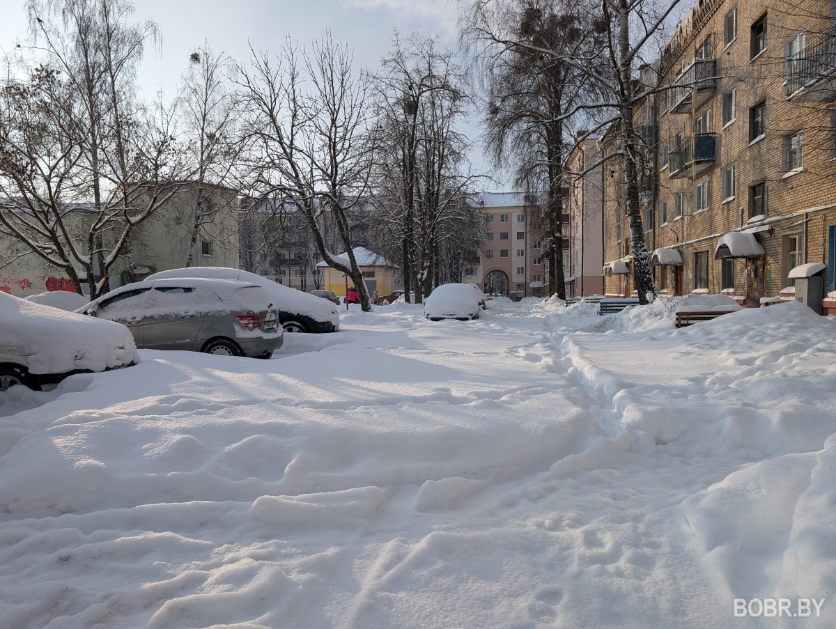 Заснеженный двор в Бобруйске Заснеженный двор в Бобруйске
